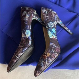 Nine West Floral Pumps